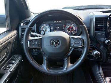 Dodge  ram 1500 5.7 v8 395 flexfuel hemi crew cab limited état exceptionnelle sièges chauffants carplay garantie 12 mois...