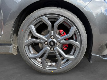 Ford fiesta 1.5 tdci 85 ch ss bvm6 st-line garantie 12 mois occasion simplicicar le mans simplicicar simplicibike france