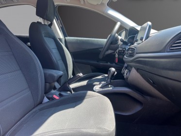 Fiat tipo 5 portes 1.6 110 ch bva lounge / camera de recul/ bluetooth / gps / garantie 12 mois occasion simplicicar salon de...