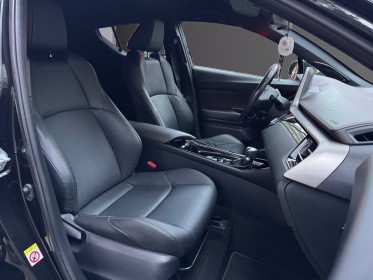 Toyota c-hr hybride rc18 122h distinctive / camera de recul / intérieur cuir / garantie  12 mois / entretien toyota occasion...