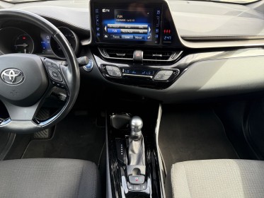 Toyota c-hr hybride pro rc18 122h edition garantie 12 mois sièges chauffants occasion simplicicar angers simplicicar...