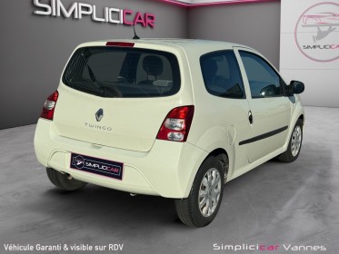 Renault twingo ii 1.2 16v 75 eco2 authentique, faible kilométrage, garantie 12 mois occasion scl 56 - simplicicar vannes...