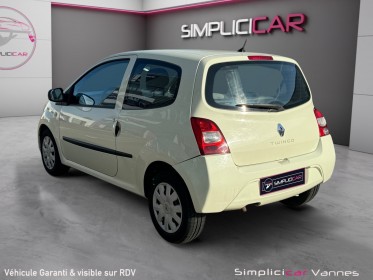 Renault twingo ii 1.2 16v 75 eco2 authentique, faible kilométrage, garantie 12 mois occasion scl 56 - simplicicar vannes...