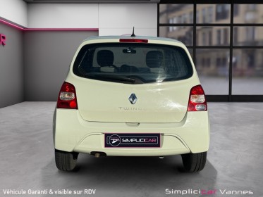 Renault twingo ii 1.2 16v 75 eco2 authentique, faible kilométrage, garantie 12 mois occasion scl 56 - simplicicar vannes...
