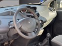 Renault twingo ii 1.2 16v 75 eco2 authentique, faible kilométrage, garantie 12 mois occasion scl 56 - simplicicar vannes...