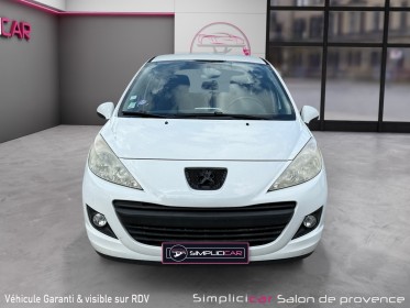 Peugeot 207 1.4 75ch/régulateur/climatisation/entretien à jour/2nd main occasion simplicicar salon de provence simplicicar...