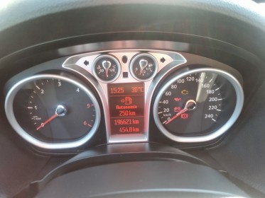 Ford kuga 2.0 tdci 140 dpf 4x2 titanium entretiens a jour occasion avignon (84) simplicicar simplicibike france