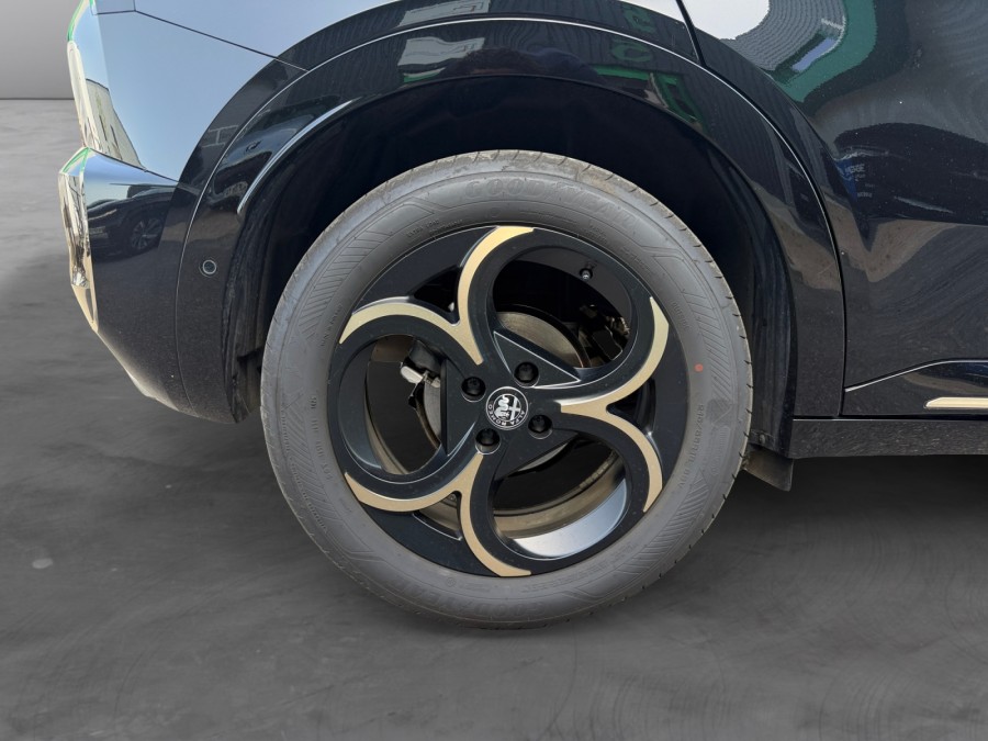 ALFA ROMEO d'occasion JUNIOR 1.2 IBRIDA 145 JUNIOR intensea E-DCT6 de