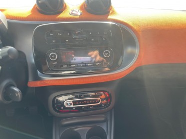 Smart forfour 1.0 71 ch ss prime garantie 12 mois occasion simplicicar royan simplicicar simplicibike france