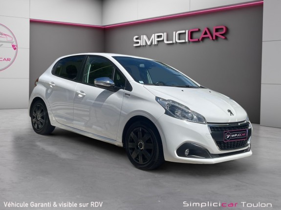 Peugeot 208 puretech 82ch ss bvm5 signature garantie 12 mois occasion simplicicar toulon est simplicicar simplicibike france