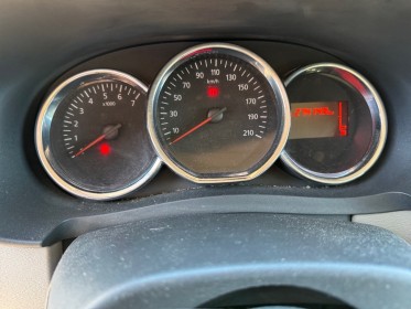 Dacia lodgy 1.2 tce 115 5 places black line  ecran android  attelage  entretien et moteur changé chez dacia  garantie 12...