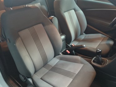 Volkswagen polo 1.0 60 série spéciale allstar climatisation apple carplay garantie 12 mois occasion simplicicar meximieux...