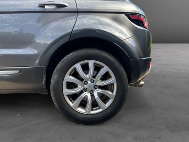Land rover range rover evoque 2l /4x4/150cv dynamique se/garantie 12 mois occasion simplicicar salon de provence simplicicar...