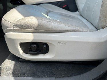 Land rover range rover evoque 2l /4x4/150cv dynamique se/garantie 12 mois occasion simplicicar salon de provence simplicicar...