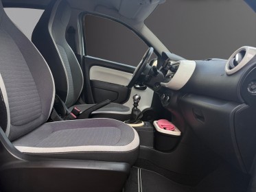 Renault twingo iii 0.9 tce 90 energy e6c intens occasion cannes (06) simplicicar simplicibike france