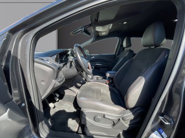 Ford kuga 2.0 tdci 150 ss 4x2 bvm6 st-line full led entretiens ford camera de recul carplay occasion simplicicar meaux...