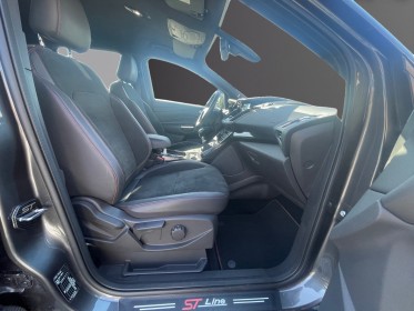 Ford kuga 2.0 tdci 150 ss 4x2 bvm6 st-line full led entretiens ford camera de recul carplay occasion simplicicar meaux...