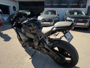 Honda 1000 cbr rr fireblade cbr rr fireblade 1000cc /plaquettes brembo / disques arashi / durites avia / maitre cylindres...