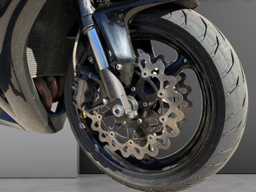 Honda 1000 cbr rr fireblade cbr rr fireblade 1000cc /plaquettes brembo / disques arashi / durites avia / maitre cylindres...