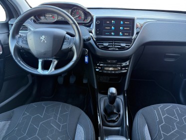 Peugeot 2008 1.2 82ch ss bvm5 signature occasion simplicicar velay simplicicar simplicibike france