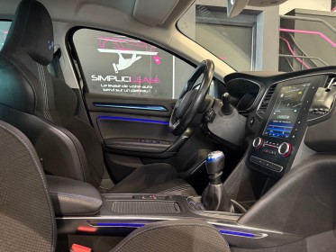 Renault megane iv estate tce 130 energy edc intens garantie 12 mois occasion  simplicicar aix les bains simplicicar...