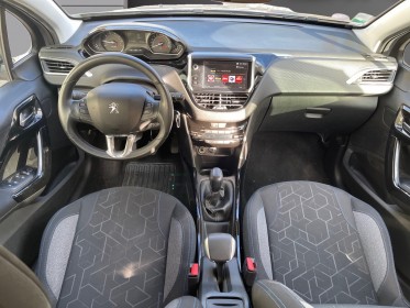 Peugeot 2008 82ch bvm5 signature ou 129 euros par mois occasion parc voitures beauvais simplicicar simplicibike france