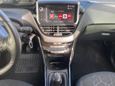 Peugeot 2008 82ch bvm5 signature ou 129 euros par mois occasion parc voitures beauvais simplicicar simplicibike france