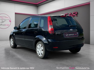 Ford fiesta 1.3i senso - suivi complet/climatisation - garantie 12 mois occasion simplicicar soissons simplicicar...