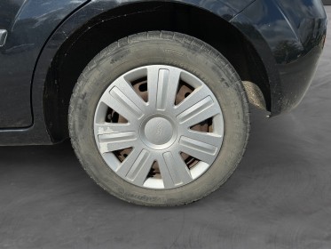 Ford fiesta 1.3i senso - suivi complet/climatisation - garantie 12 mois occasion simplicicar soissons simplicicar...