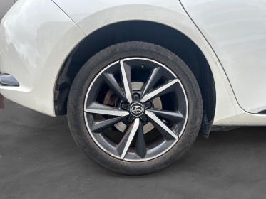 Toyota auris rc18 hybride 136h tendance, caméra arrière, bluetooth, garantie 12 mois occasion simplicicar villejuif ...