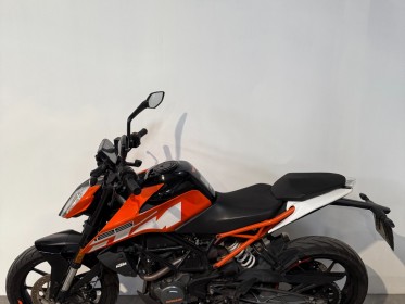 Ktm 125 duke 125cc entretien à jour  garantie 12 mois occasion simplicicar toulouse sud simplicicar simplicibike france