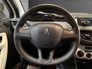 Peugeot 208 essence 68ch bvm5 like - garantie 12 mois occasion simplicicar saint-jean simplicicar simplicibike france