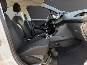 Peugeot 208 1.6 bluehdi 75ch bvm5 active - attelage - régulateur de vitesse - clim - suivi complet occasion simplicicar...