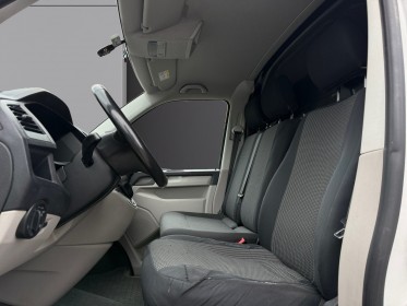Volkswagen transporter fourgon l1h1 2.0 tdi 150 dsg7 business line attelage plancher bois radars de recul garantie 12 mois...