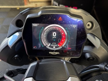 Triumph speed triple rs triumph speed triple rs suspension Öhlins garantie 12 mois occasion simplicicar mery-sur-oise...