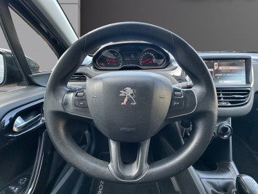 Peugeot 208 68ch/moteur a chaine/climatisation/ecran bluetooth/garantie 12 mois occasion simplicicar salon de provence...