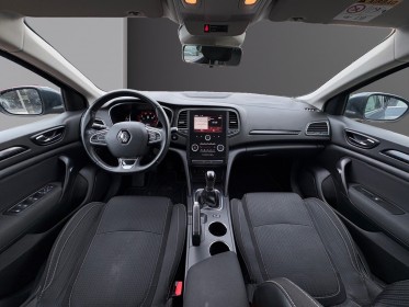 Renault megane iv berline business tce 100 energy business kit distri ok occasion avignon (84) simplicicar simplicibike france