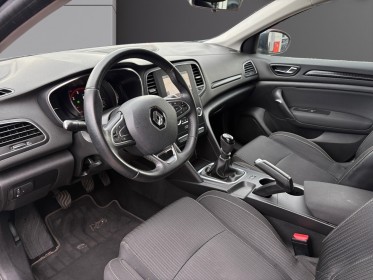 Renault megane iv berline business tce 100 energy business kit distri ok occasion avignon (84) simplicicar simplicibike france