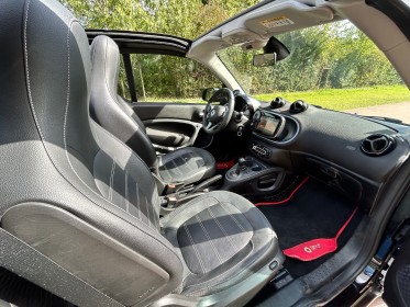 Smart fortwo cabrio 1.0 71 ch ss ba6 prime essence/ethanol occasion simplicicar vaucresson simplicicar simplicibike france