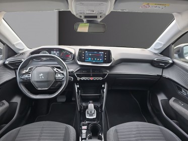 Peugeot 208 100 ch ss eat8 style apple carplay garantie 12 mois occasion simplicicar vichy simplicicar simplicibike france