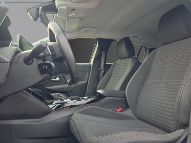 Peugeot 208 100 ch ss eat8 style apple carplay garantie 12 mois occasion simplicicar vichy simplicicar simplicibike france