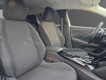 Peugeot 208 100 ch ss eat8 style apple carplay garantie 12 mois occasion simplicicar vichy simplicicar simplicibike france