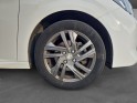 Peugeot 208 100 ch ss eat8 style apple carplay garantie 12 mois occasion simplicicar vichy simplicicar simplicibike france