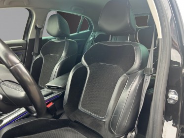 Renault megane iv berline tce 160 edc intens-caméra-affichage tête haute-attelage-garantie 12 mois occasion simplicicar...