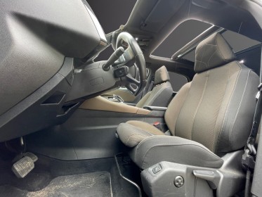 Ds ds7 crossback business 180 eat8 business/toit panoramique ouvrant/entretien ds/caméra de recul/ chargeur induction...