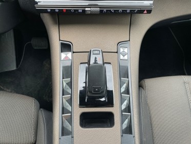 Ds ds7 crossback business 180 eat8 business/toit panoramique ouvrant/entretien ds/caméra de recul/ chargeur induction...