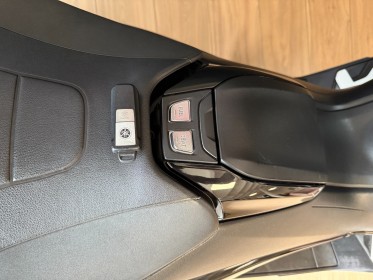 Yamaha t-max 530 sx full entretien yamaha garantie 12 mois occasion simplicicar toulouse sud simplicicar simplicibike france