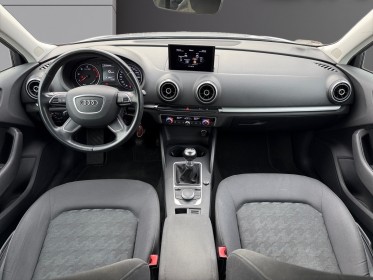 Audi a3 sportback business 1.6 tdi ultra 110 business line // radar de recul // garantie 12 mois occasion simplicicar pertuis...