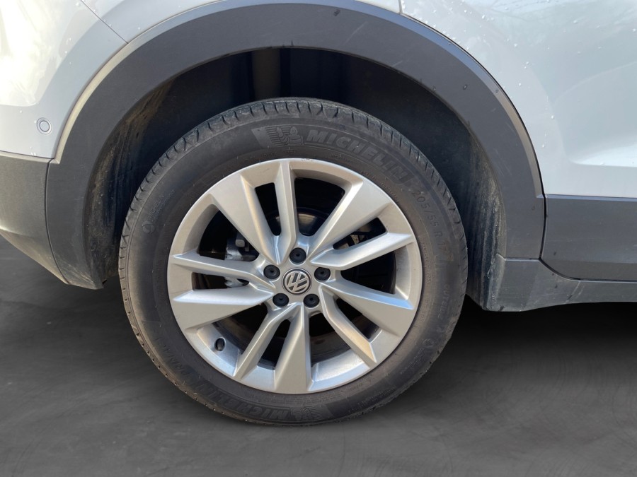 VOLKSWAGEN d'occasion T-CROSS 1.0 TSI 115 CARAT de 2019 Lyon Ouest