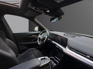 B.m.w. x1 20i sdrive 1.5 i 12v mhev  pack m / toit ouvrant panoramique /  volant cuir / camera 360 occasion paris 17ème...